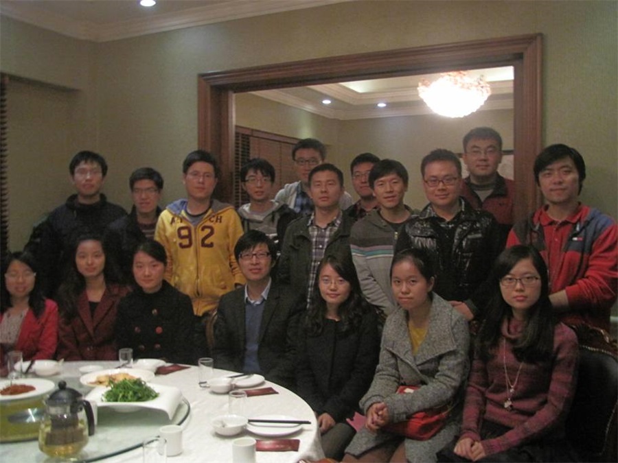 2014_grad2.JPG